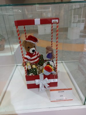 KİŞİYE ÖZEL HEDİYE KUTUSU